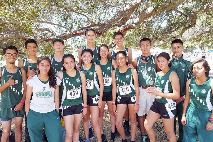 The varsity girls and boys XC team at the 2016 Stanford invitational. 
