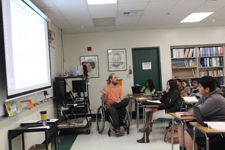 Junior AP teacher, Brad Ashby, prepares his students on what to expect for the AP U.S History test. Junior Ana Torres said, “I feel like this class helped me in a way because it definitely helped me see how college work would be. He made us write a lot, and gave us timed writing. His advice really helped prepare us for the AP test.”