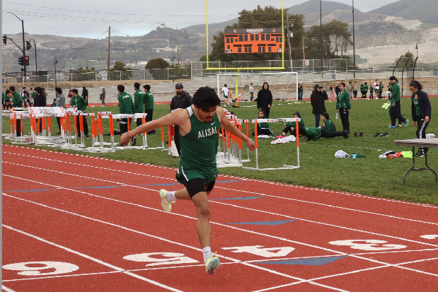 In the first league meet at Rancho San Juan, junior Devin Tapia won the 400m in 52.42. By the CCS semi-finals, he ran a PR of 49.06, which qualified him for the CCS finals. He finished 7th at the finals with a time of 49.46.
